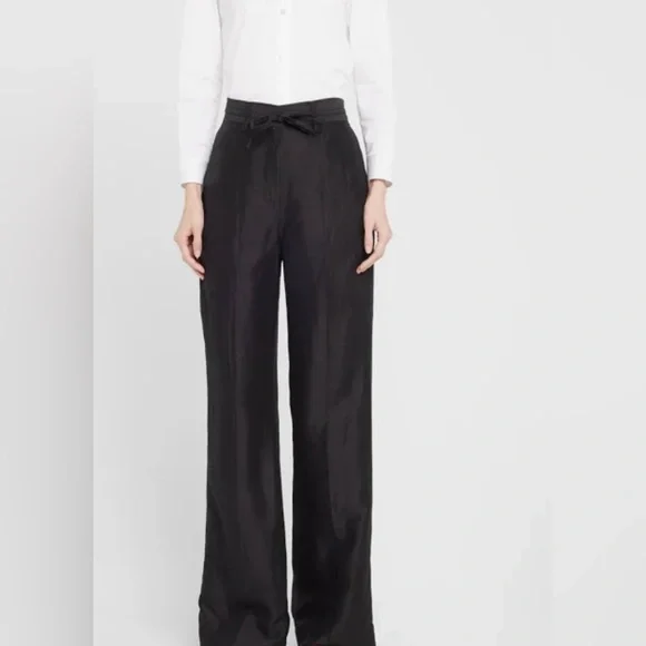 FRAME NWT High Waisted Safari Trouser in Noir. Size 4